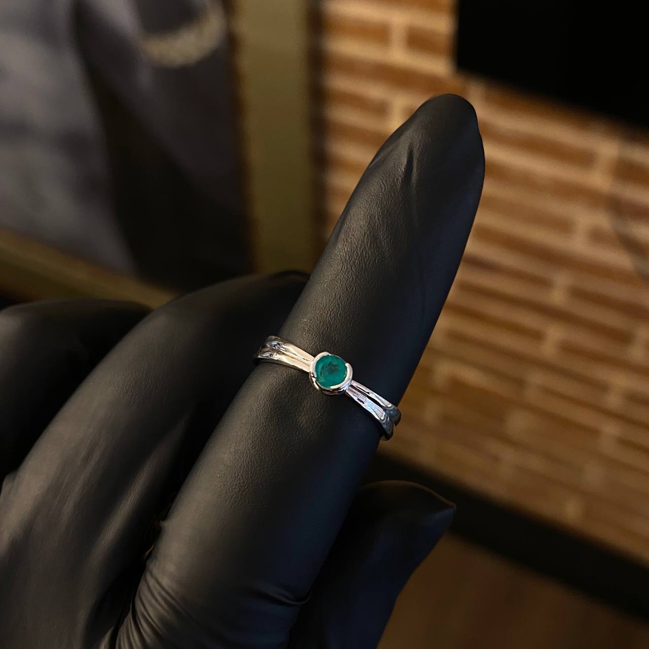 Solitario Abultado 2.05gr T6 1/2 Anillo Esmeralda 35pts Oro Blanco (Joya)*