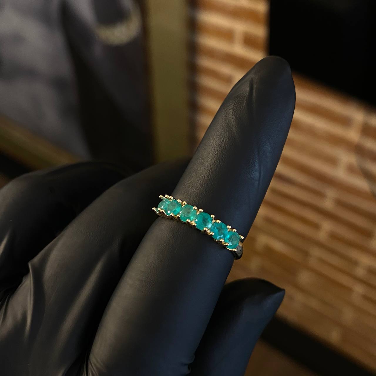 Anillo Churumbela Amplio 2.8gr T7 Esmeraldas 96pts Oro Amarillo (Joya)