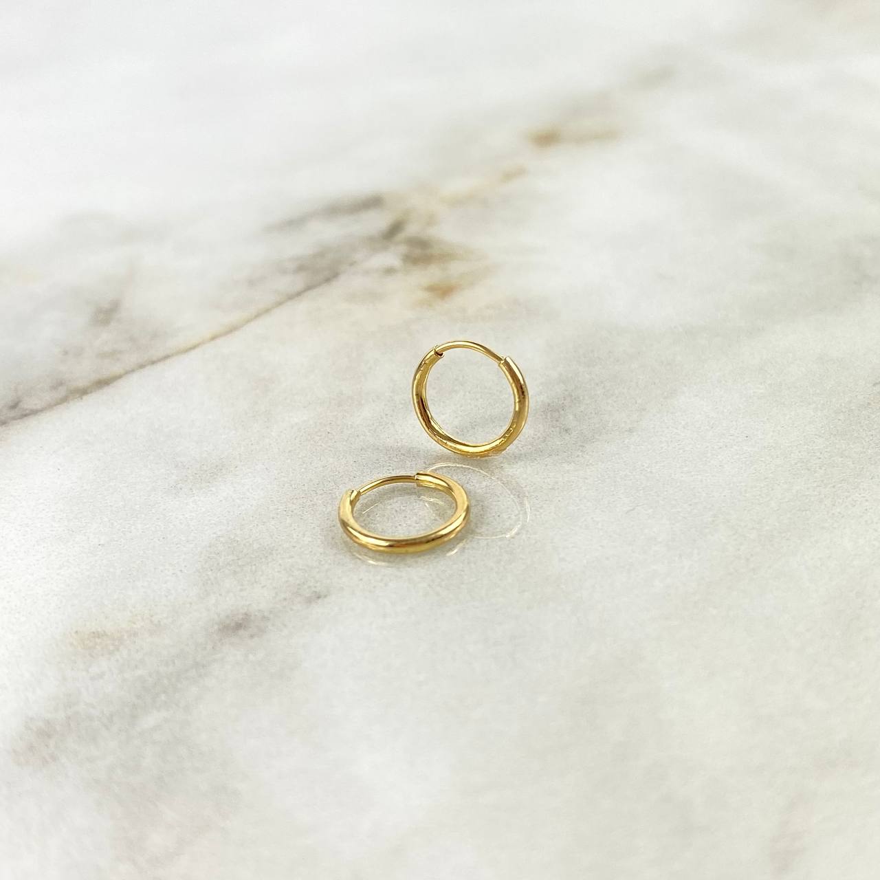 Candongas Mini Aro Liso 0.4gr / 0.9cm / Oro Amarillo 18K *