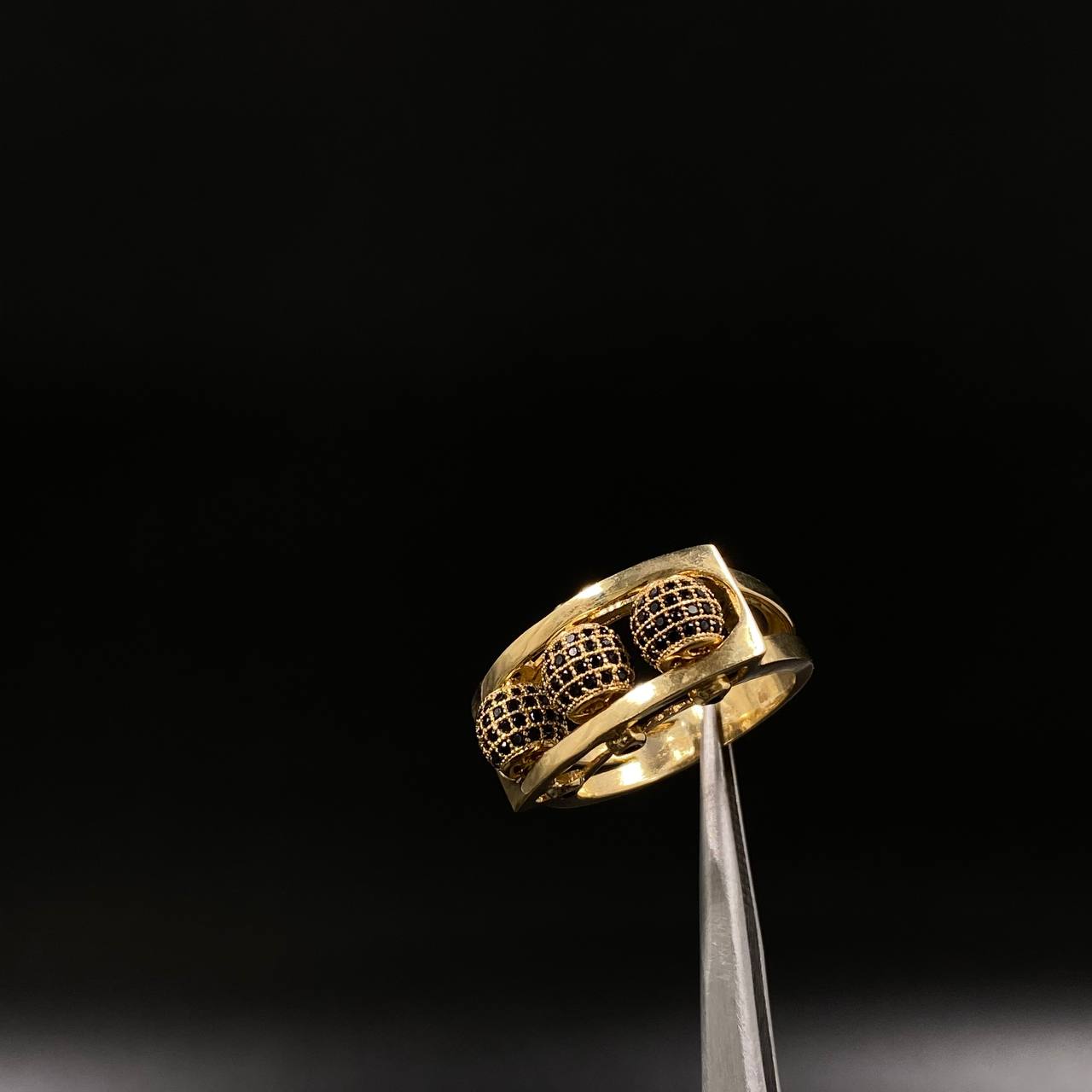Anillo Bolas de Fuego 9.2gr T8 3/4 Circones Negros Oro Amarillo