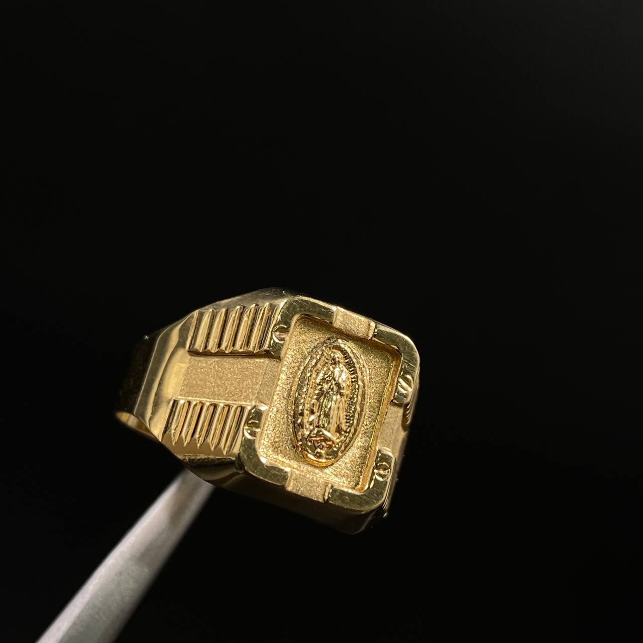Anillo Virgen de Guadalupe 2,45gr / T9 1/4 Oro Amarillo &