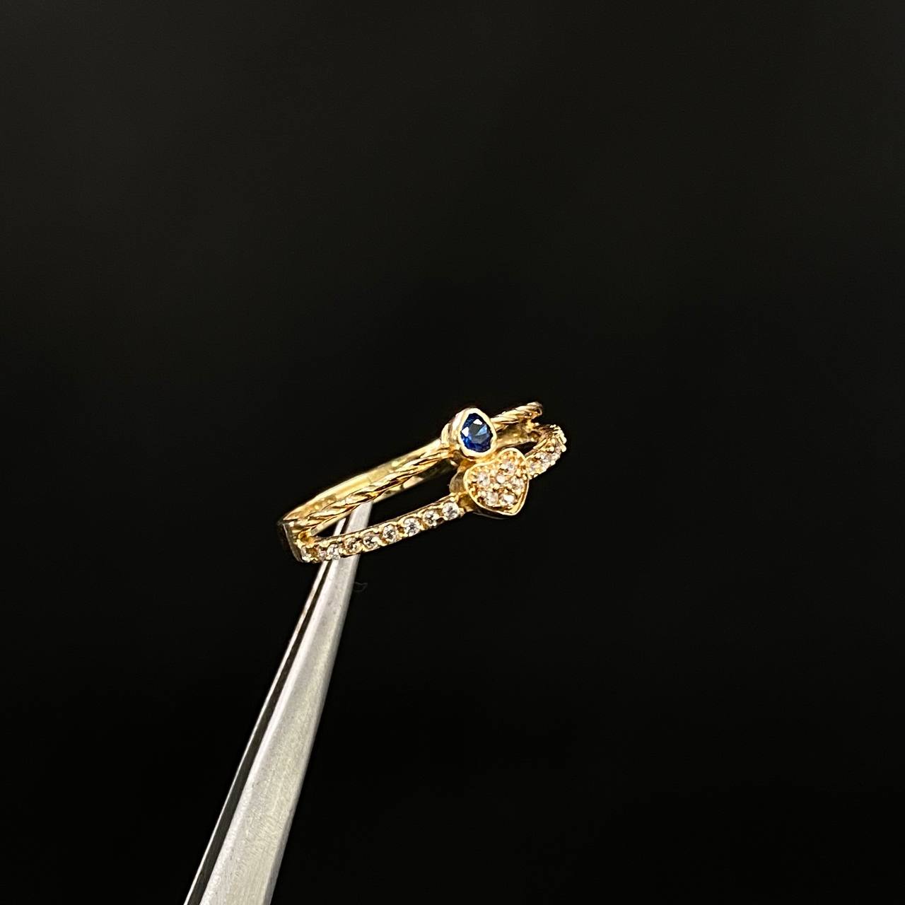 Anillo Corazon 1.75gr / T7 / Solitario Circones Blancos Azul  Oro Amarillo&