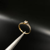 Anillo Aleta Tiburon  2gr / T7 / Solitario Circones Blancos  Oro Amarillo&