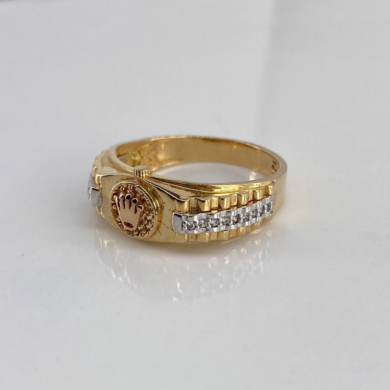 Anillo RX 4.8gr / T8 1/2 Circones Blancos  Tres Oros$