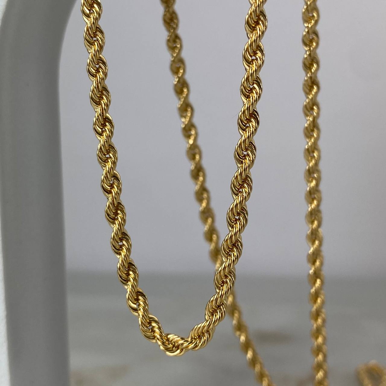 Cadena Lazo 9.5gr / 70cm / 3.2mm Oro Amarillo +3 ©