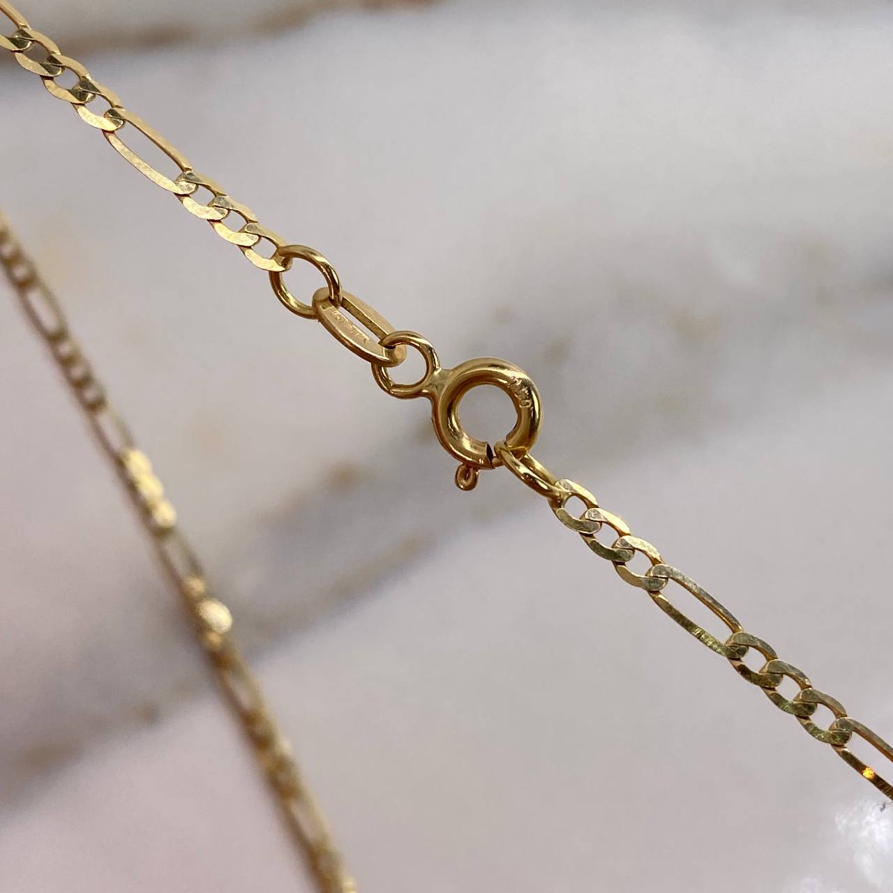 Cadena Figaro  3.6gr / 60cm / 2.3mm Oro Amarillo +0$