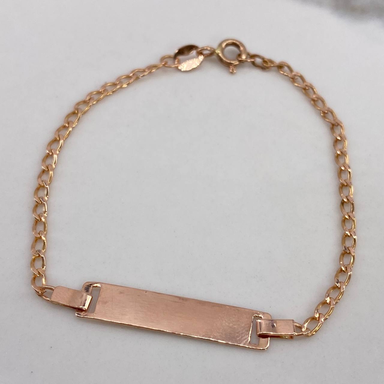 Pulso Bebé Espiga 1.85gr / 15cm / Placa Rectangulo  Oro Rosa$