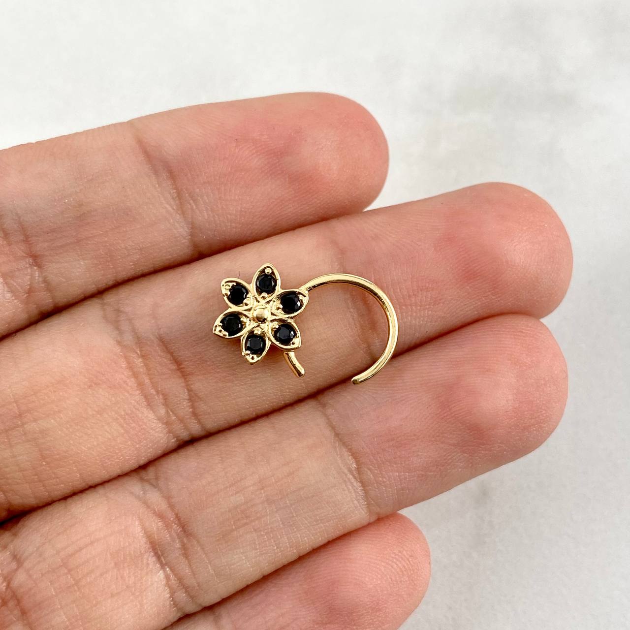 Piercing Aro Flor Simulador 0.95gr / 1cm / Circones Negros Oro Amarillo (Joya)