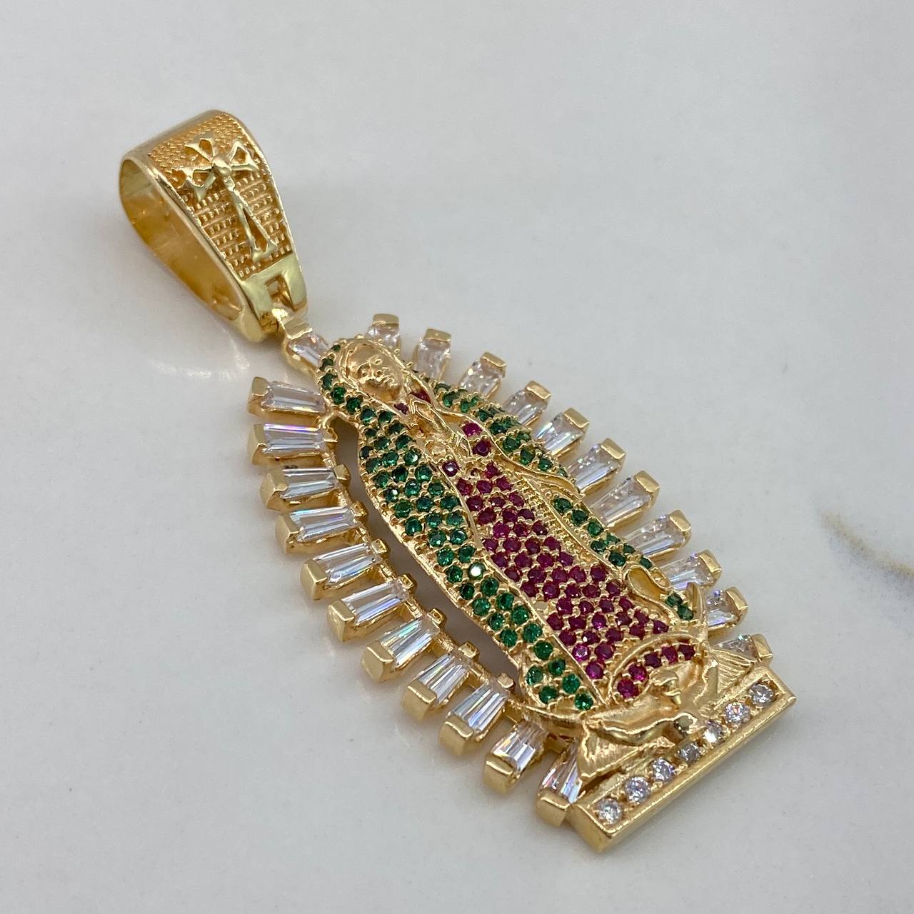 Dije Virgen de Guadalupe 12.1gr / 5cm / Circones Blancos Verdes Fucsia Oro Amarillo$
