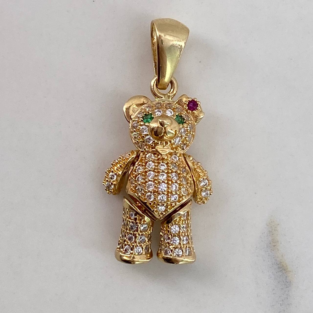 Dije Oso Articulado  4.3gr / 2.5cm / Circones Blancos Verdes Fucsia Corazon  Oro Amarillo$