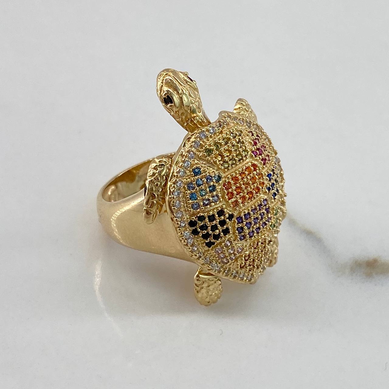 Anillo Tortuga  12.75gr / T7 3/4 / Circones Colores  Oro Amarillo$
