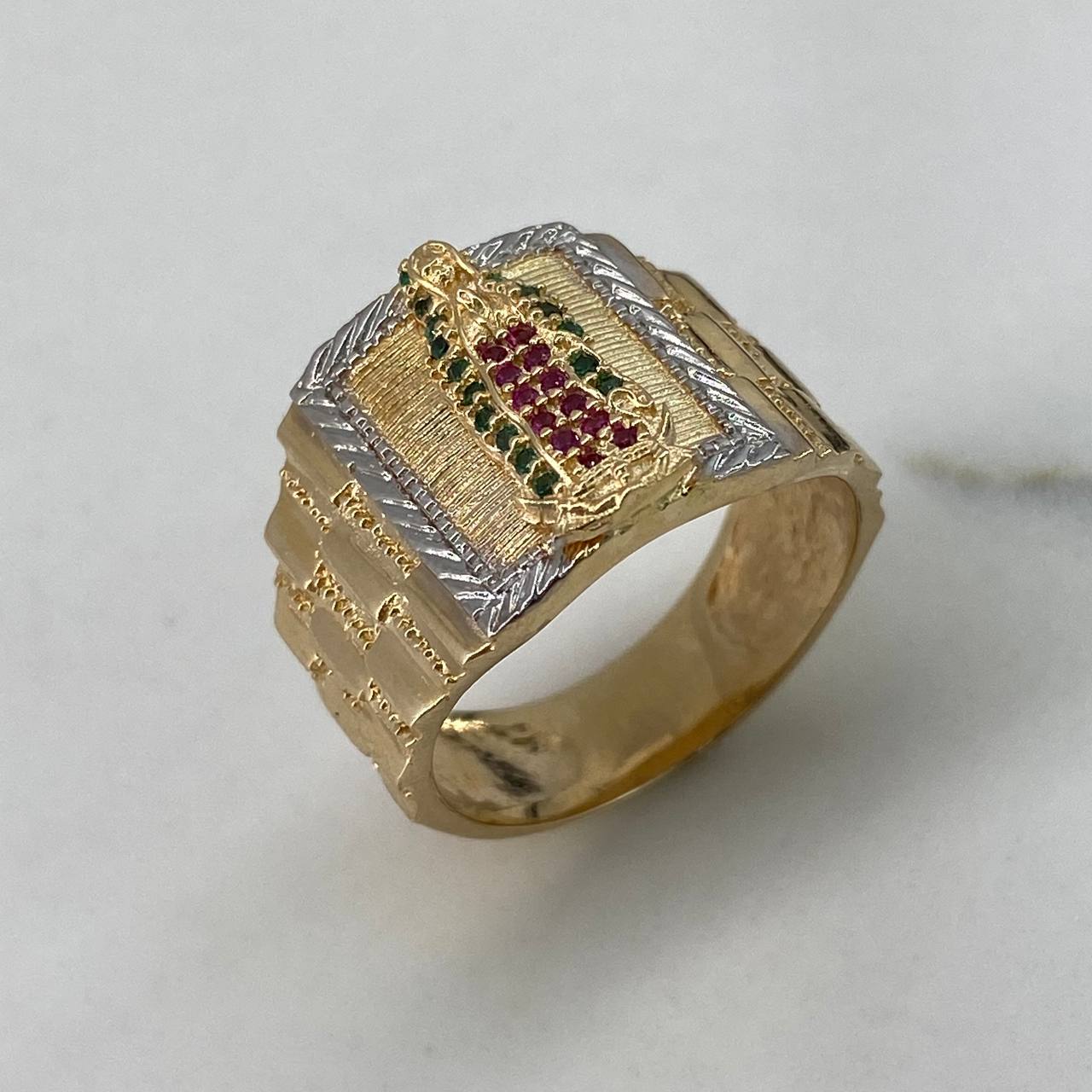 Anillo Virgen de Guadalupe 11.2gr / T9 3/4 / Circones Blancos Verdes Fucsia Dos Oros Amarillo Blanco$