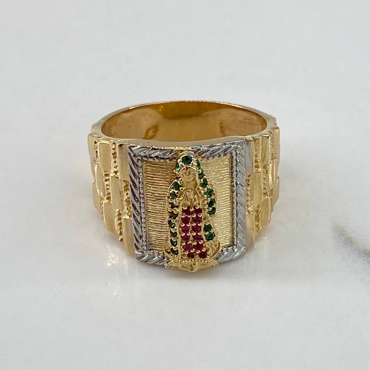 Anillo Virgen de Guadalupe 11.2gr / T9 3/4 / Circones Blancos Verdes Fucsia Dos Oros Amarillo Blanco$