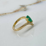 Anillo Gota Curva  3.3gr / T7 3/4 / 2 Kt Esmeralda- 2 Pts Diamante Oro Amarillo (Joya)$