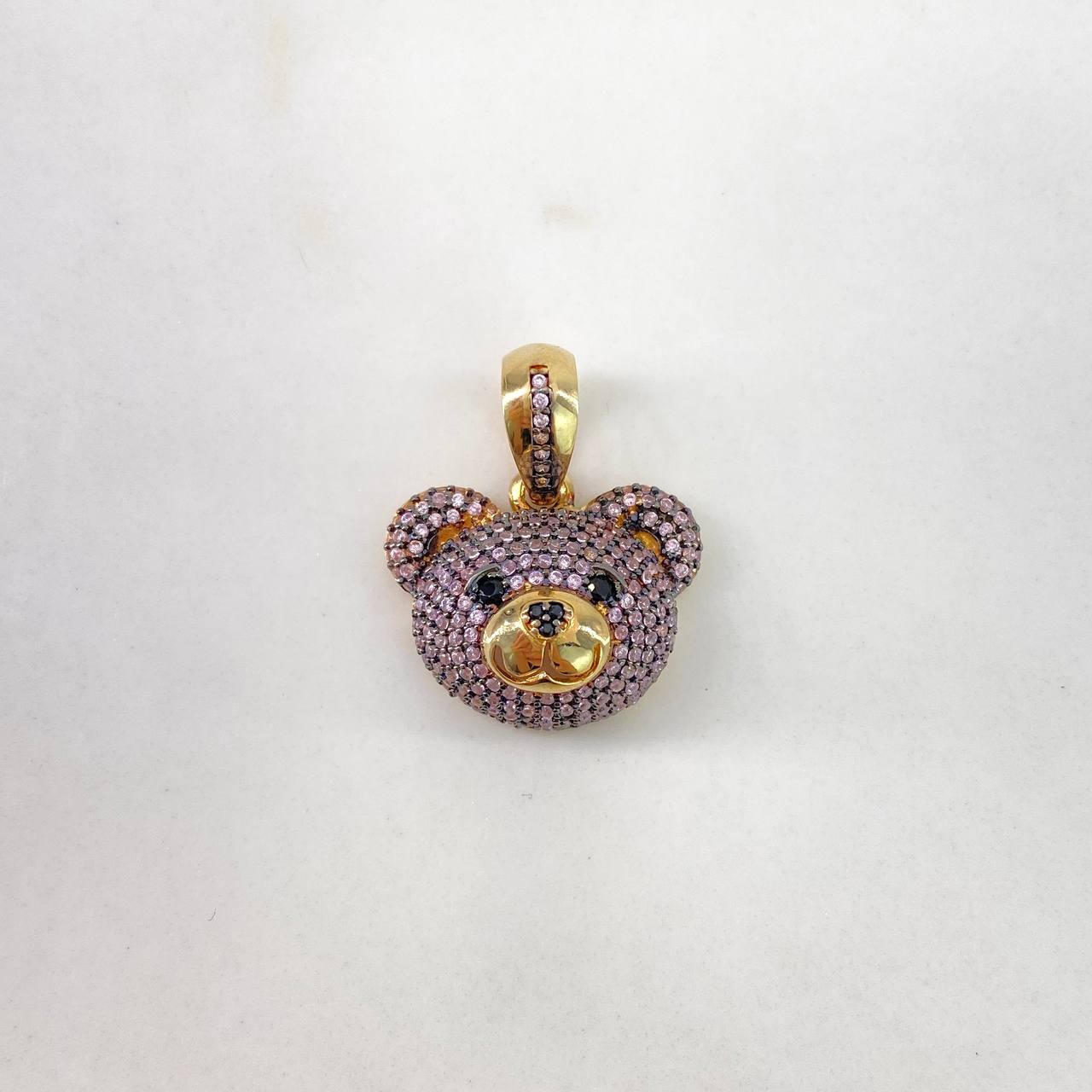 Dije Rostro Oso  5.85gr / 2.5cm / Circones Violetas Negros  Oro Amarillo$