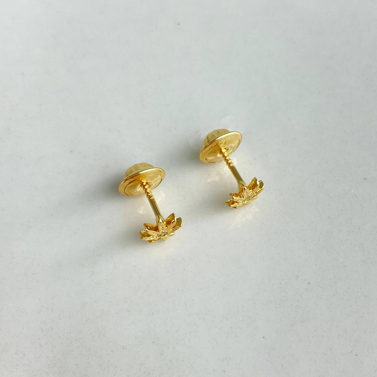 Topos Marihuana  0.7gr / Circones Blancos  Oro Amarillo$