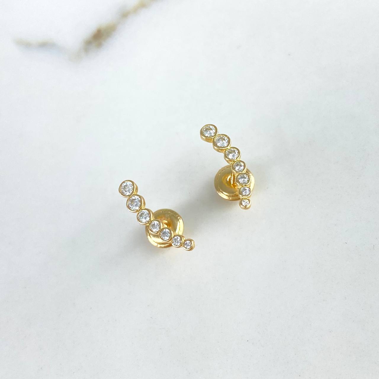Topos Arco  0.9gr / Circones Blancos  Oro Amarillo$
