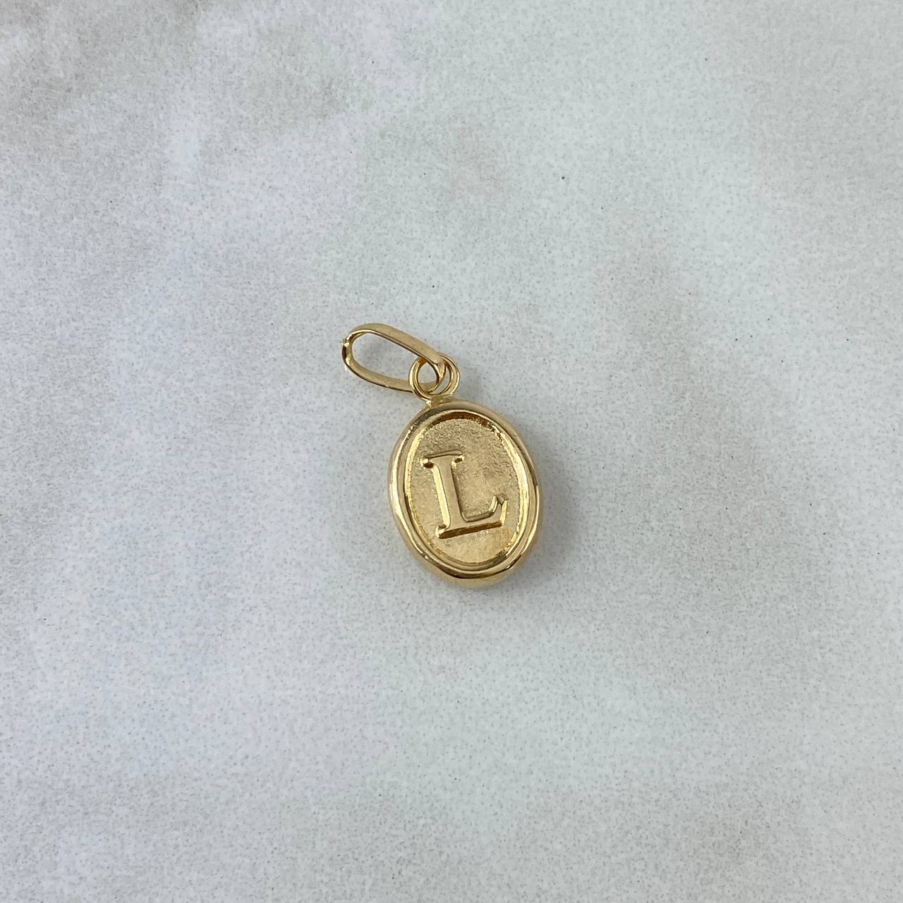 Dije Letra L 0.55gr / 1.8cm / Oro Amarillo ©