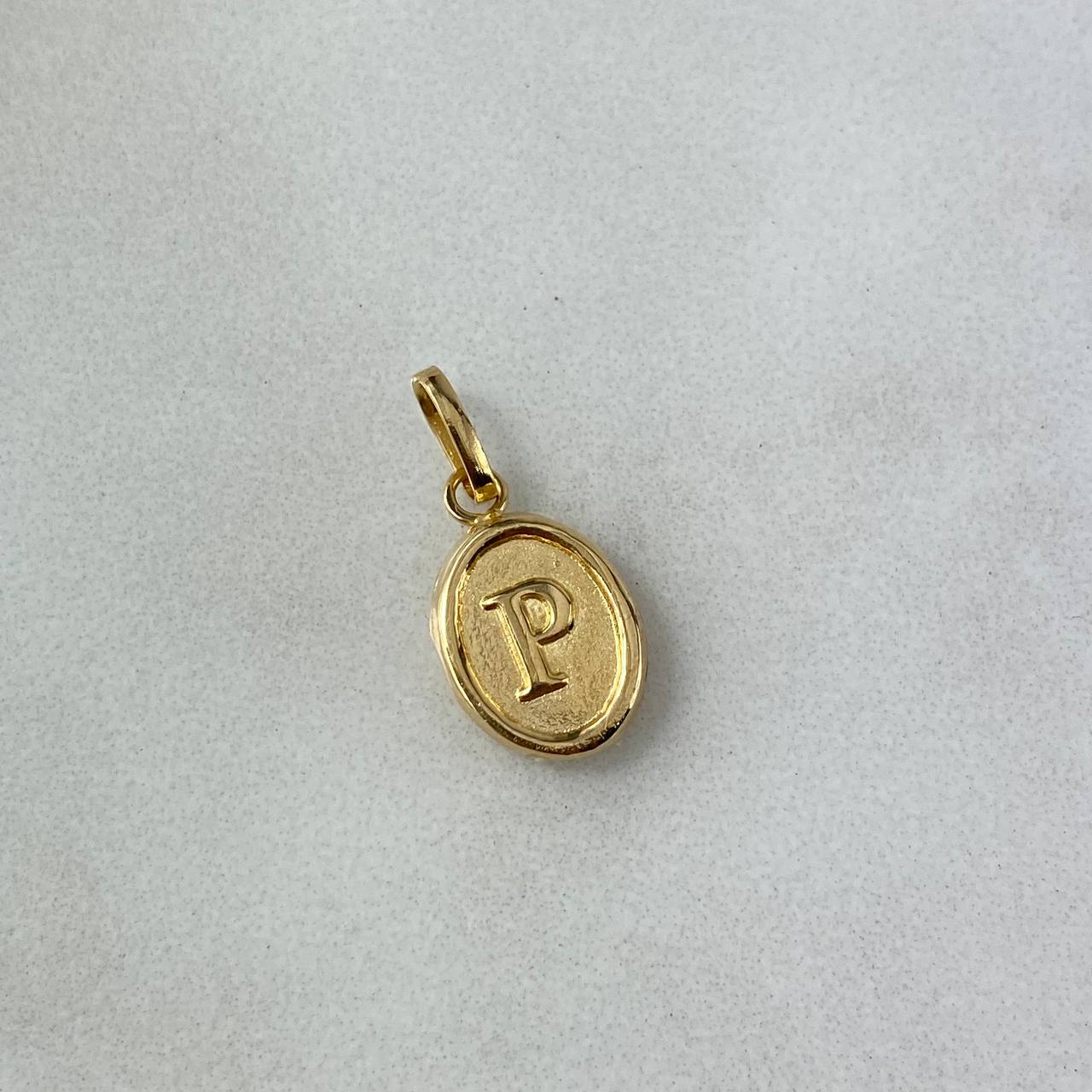 Dije Letra P Ovalada 0.4gr / 1.8cm / Troquelada Oro Amarillo