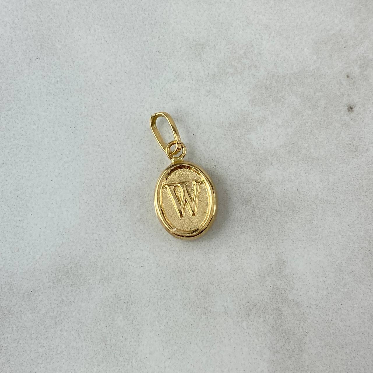 Dije Letra W 0.55gr / 1.8cm / Oro Amarillo ©