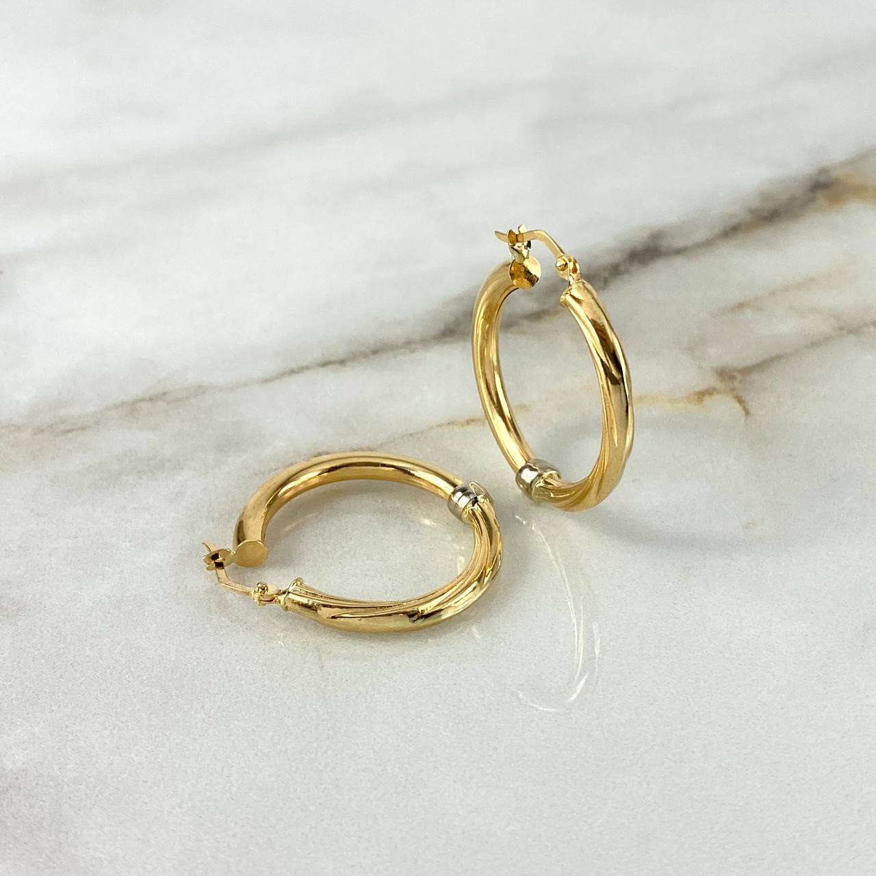 Candongas Fanny 3.8gr / 3.1cm / Lisas Entorchadas Dos Oros Amarillo Blanco (Oferta)