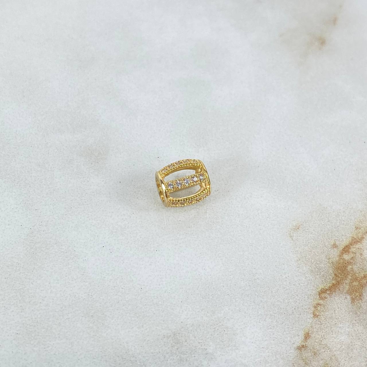 Herraje Ovalo Basteado 0.85gr / 0.7cm / 7mm Circones Blancos Oro Amarillo ©