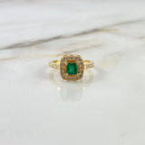 Anillo Halo Cuadriculado 3.85gr / T6 3/4 / 52pts Diamnates 40pts Esmeralda Oro Amarillo (Joya) ©