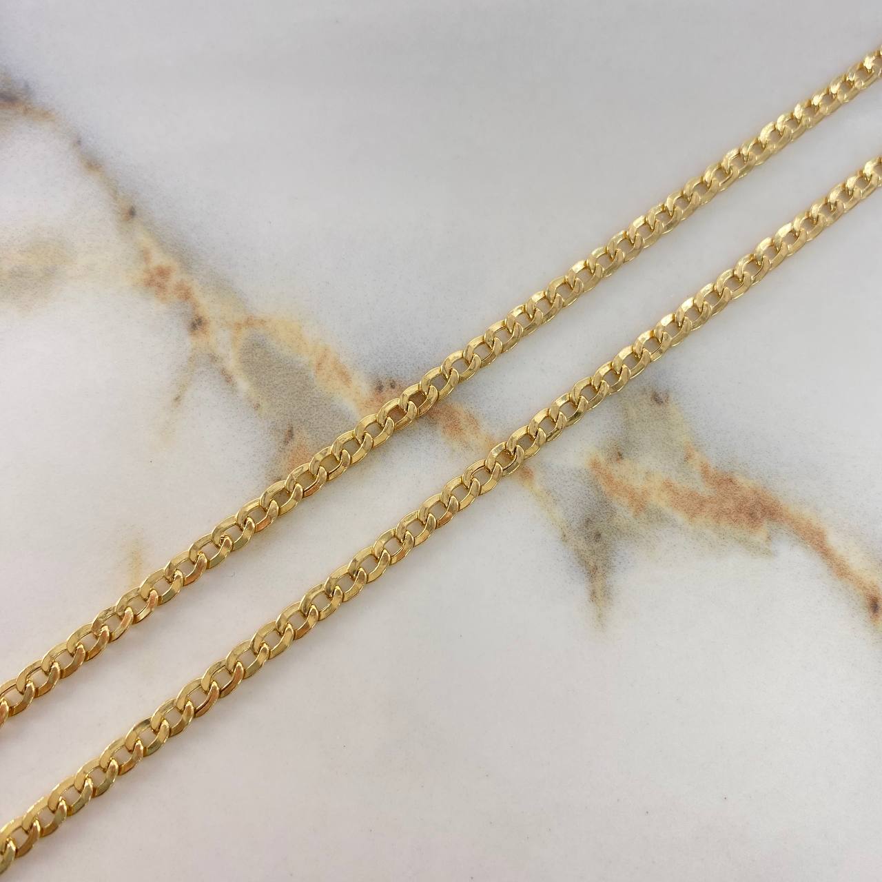Cadena Cubana  3.9gr / 60cm / 2.2mm Oro Amarillo +0 &