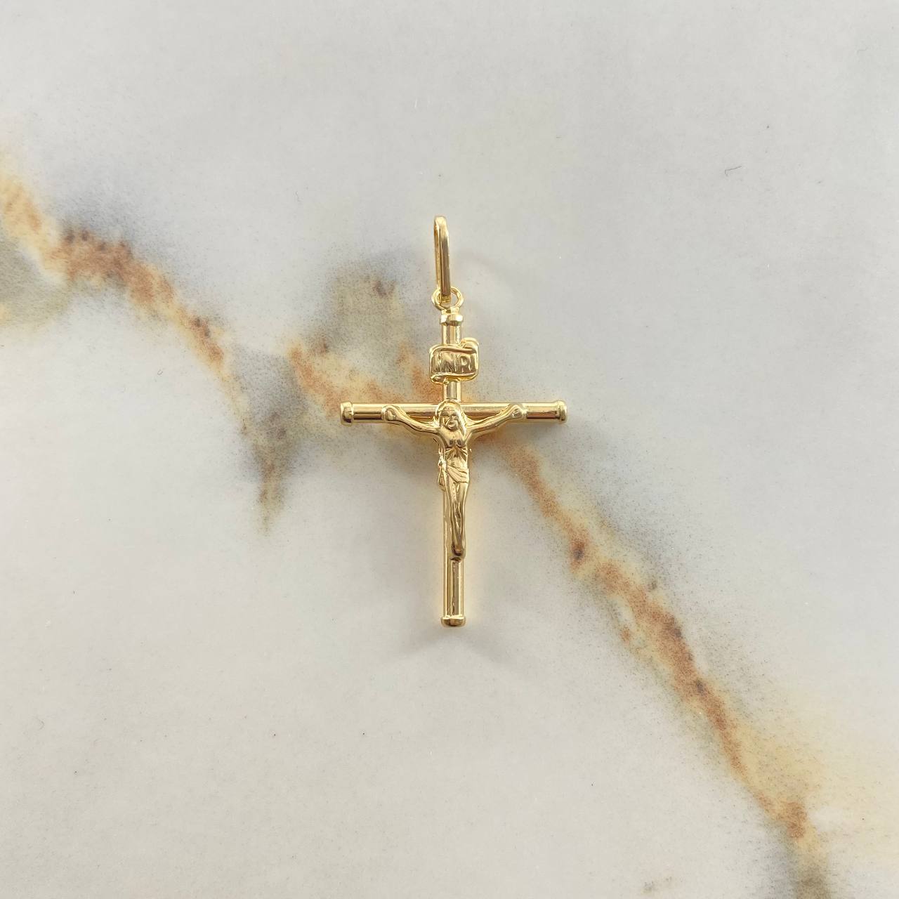 Dije Cruz Cristo 1.15gr / 3.5cm / Liso Oro Amarillo $