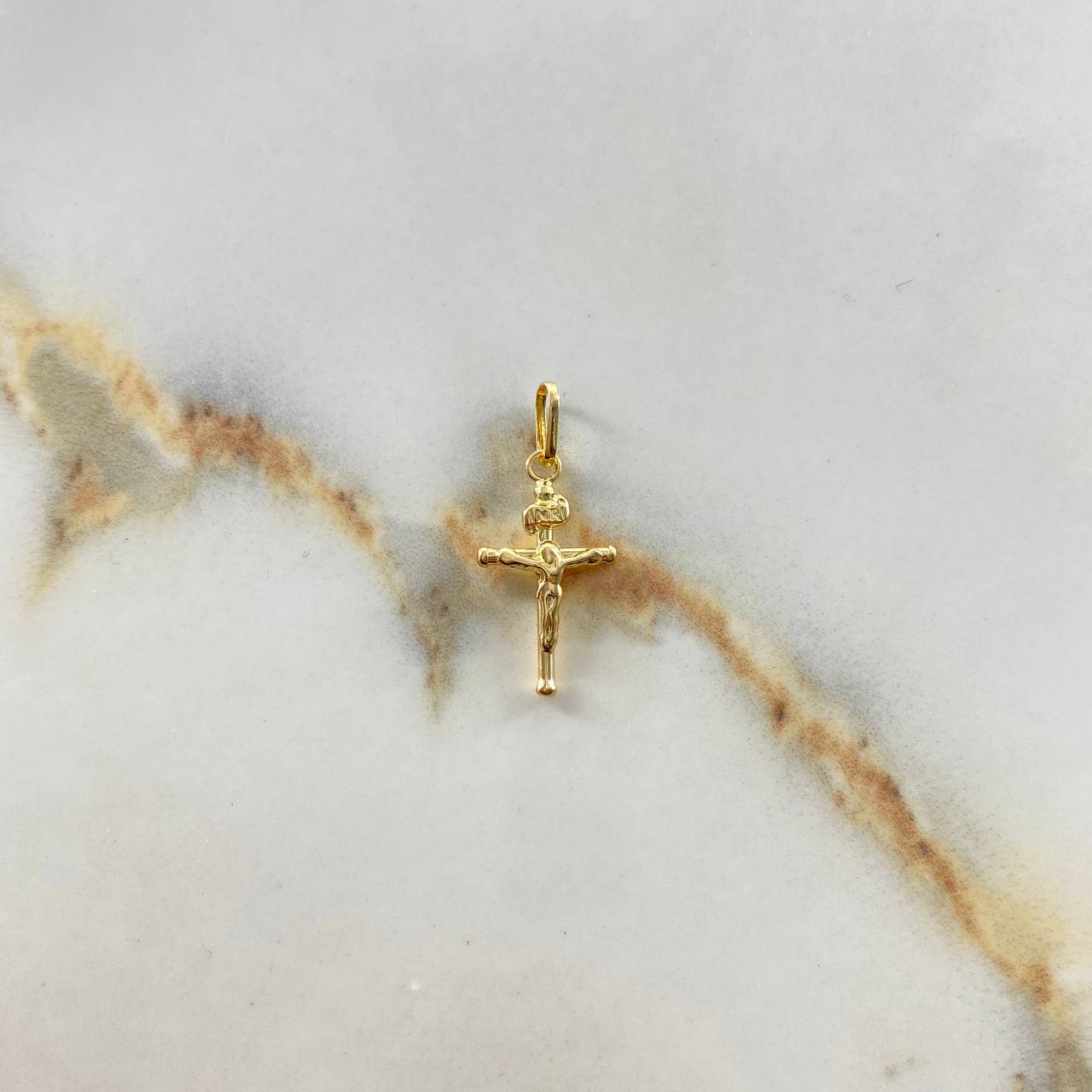 Dije Cruz Cristo  0.6gr / 2.5cm / Baston  Liso  Oro Amarillo &