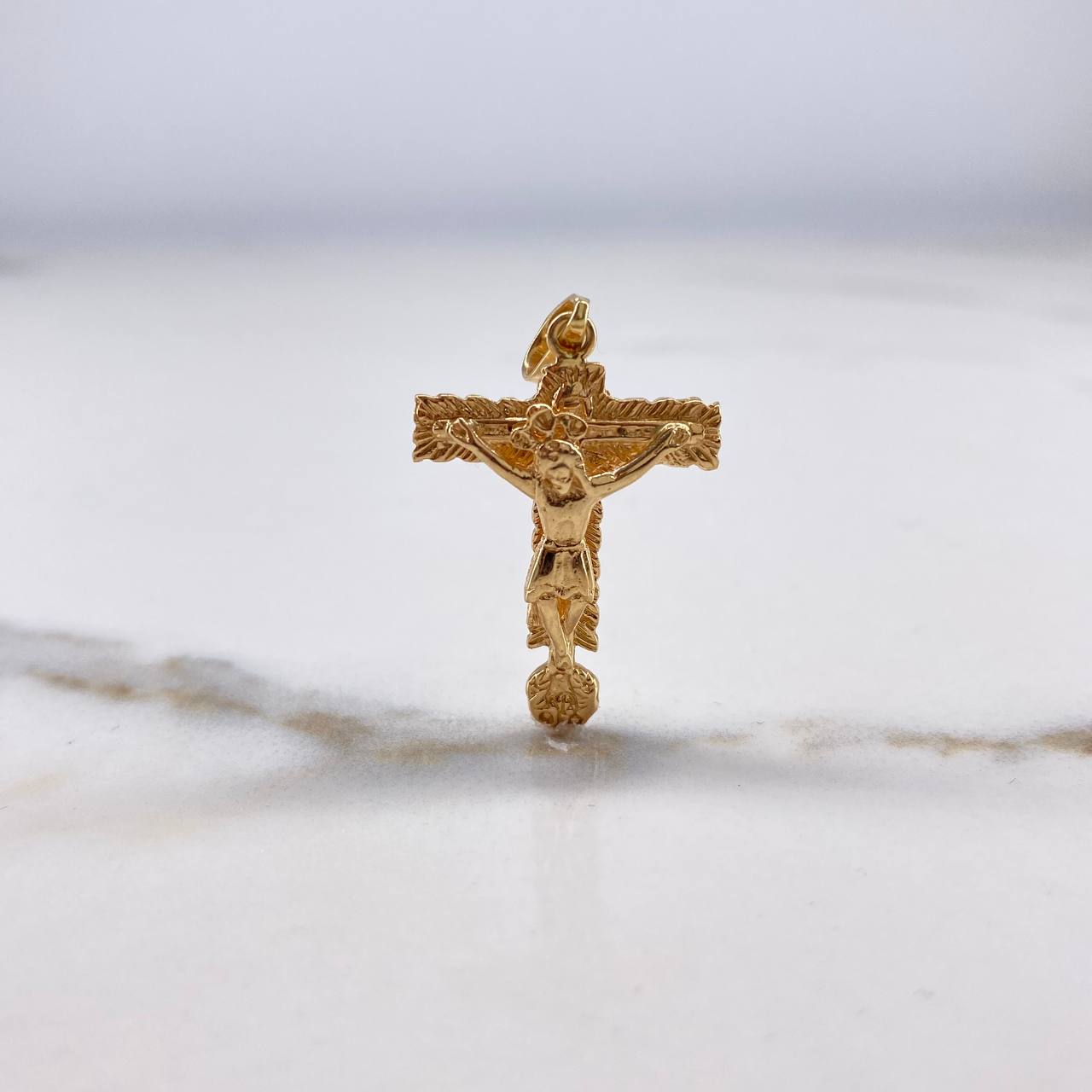 Dije Cruz Milagroso de Buga  3.1gr / 3.5cm / Relieve  Oro Amarillo &