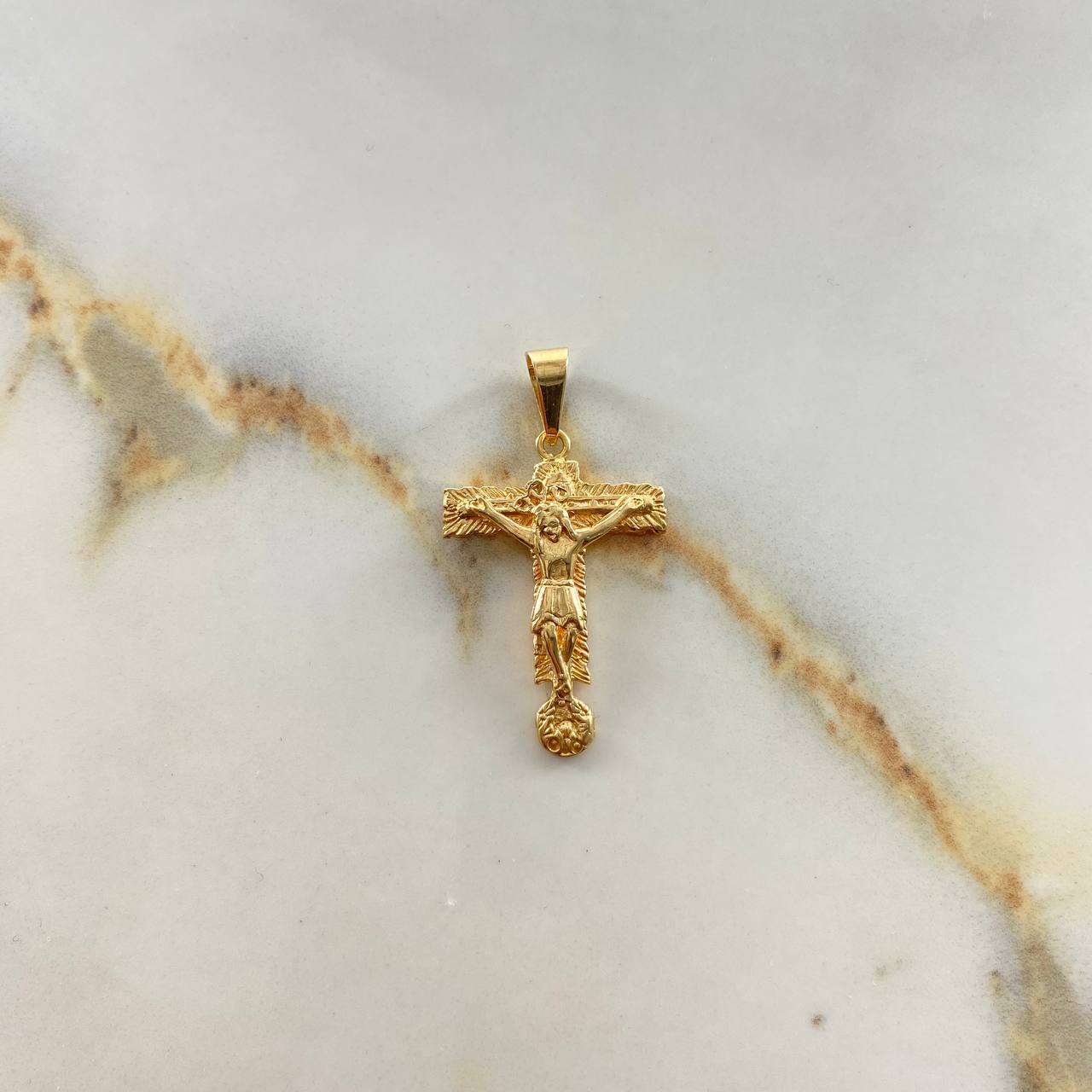 Dije Cruz Milagroso de Buga  3.1gr / 3.5cm / Relieve  Oro Amarillo &