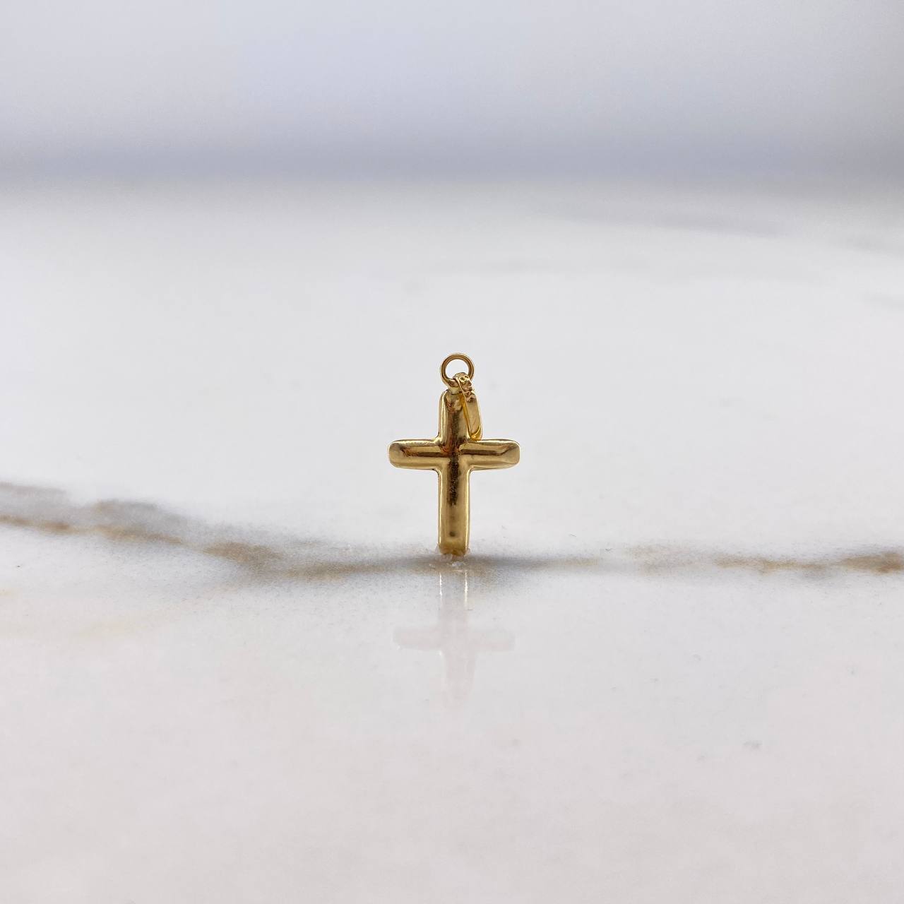 Dije Cruz  0.45gr / 2cm / Puntas Planas  Oro Amarillo &