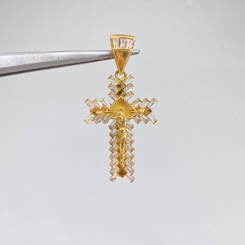 Dije Cruz Cristo  6gr / 4.5cm / Circones Blancos Oro Amarillo $