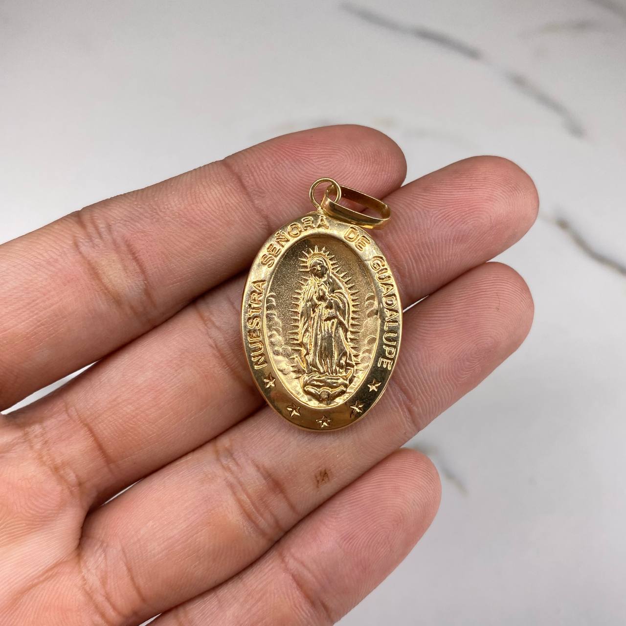 Dije Virgen de Guadalupe 3.5gr / 4.5cm / Liso Troquelado Oro Amarillo &