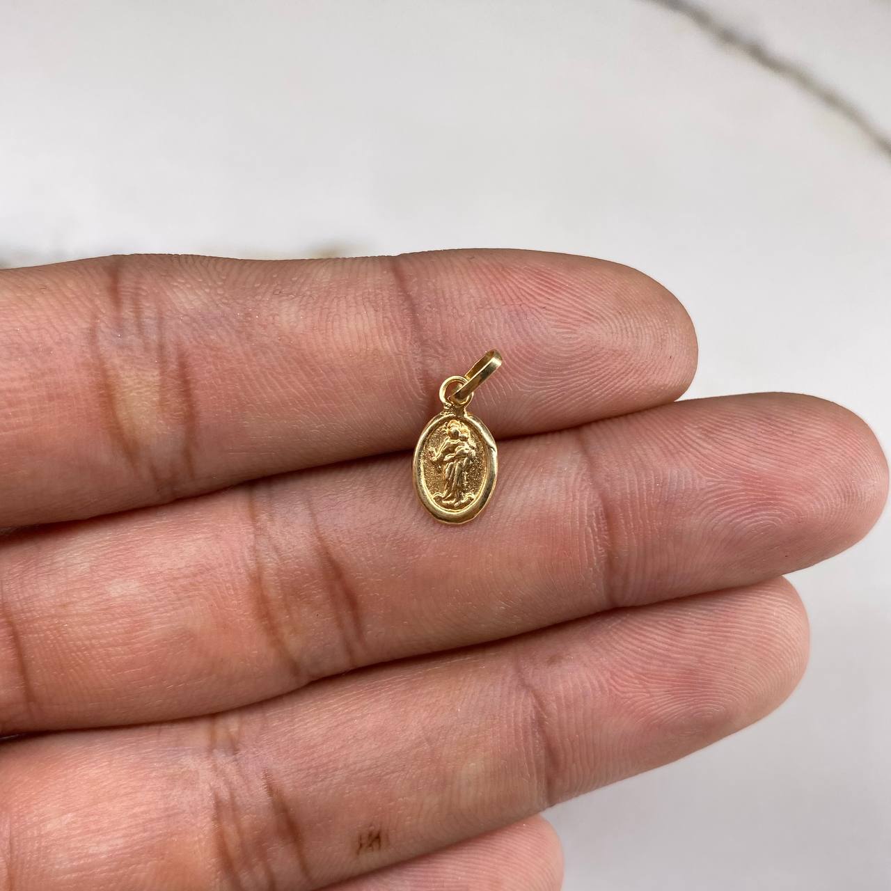 Dije Virgen del Carmen  0.3gr / 1.5cm / Troquelado  Oro Amarillo &