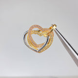Dije Trio Corazones  3.55gr / 2.5cm / Circones Blancos  Tres Oros &