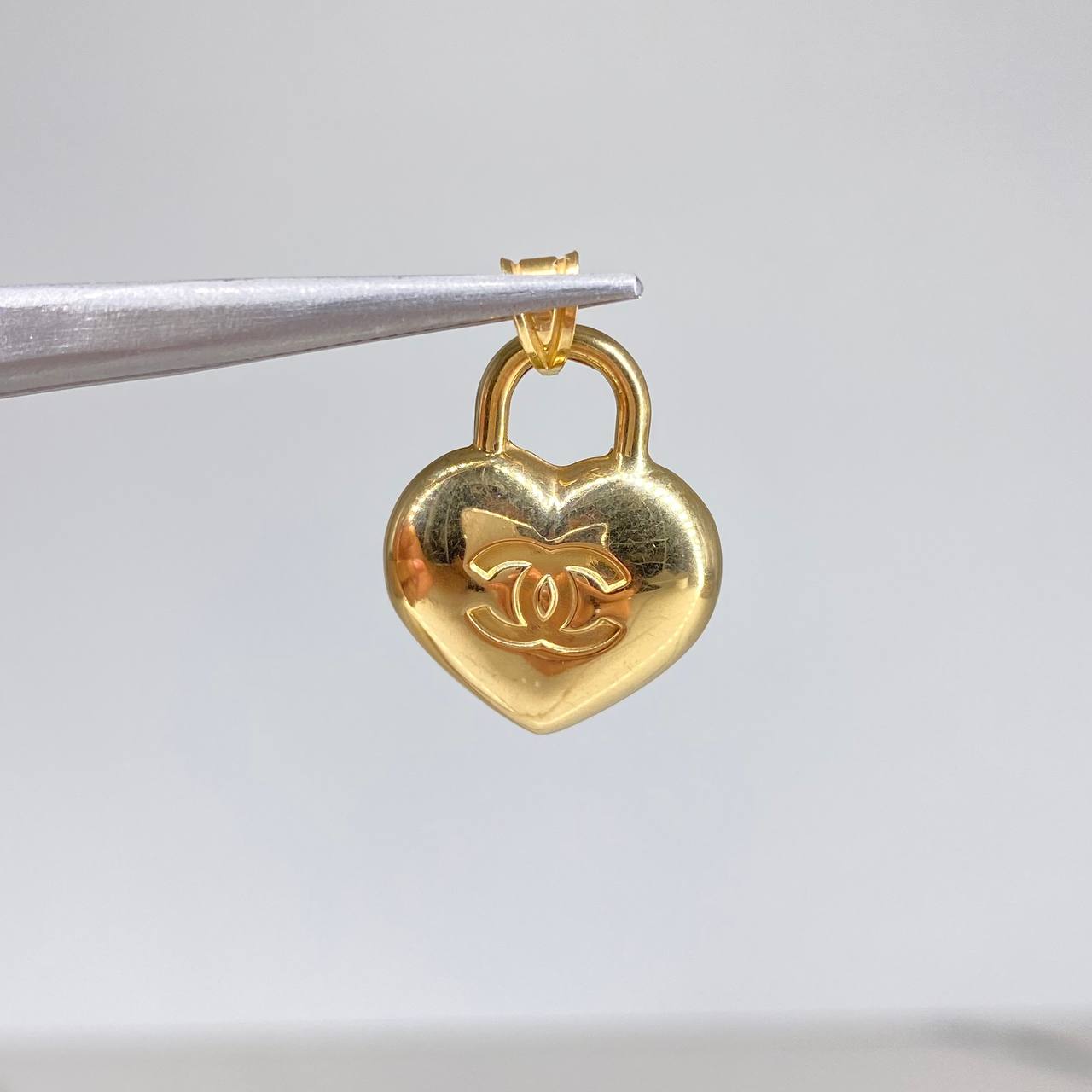 Dije Corazon CC 1.65gr / 2.5cm / Troquelado Liso  Oro Amarillo &