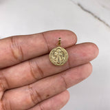 Dije San Benito  1.25gr / 2.5cm / Troquelado Liso  Oro Amarillo &