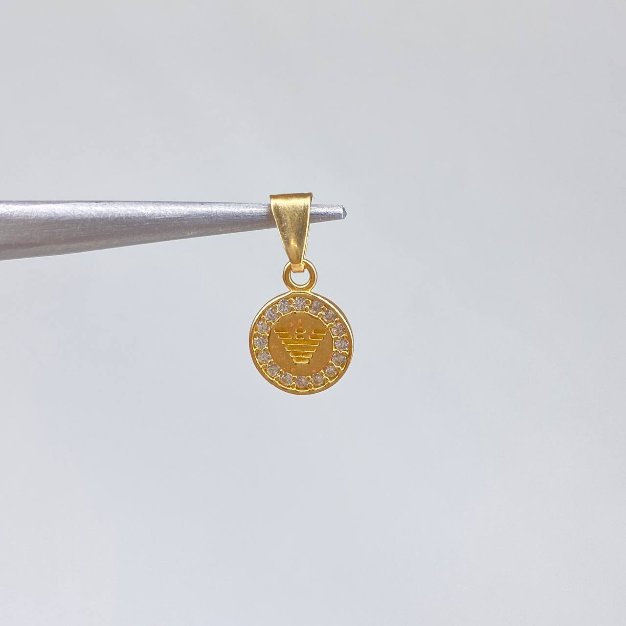 Dije EA 0.55gr / 1.5cm-Circones Blancos  Oro Amarillo &