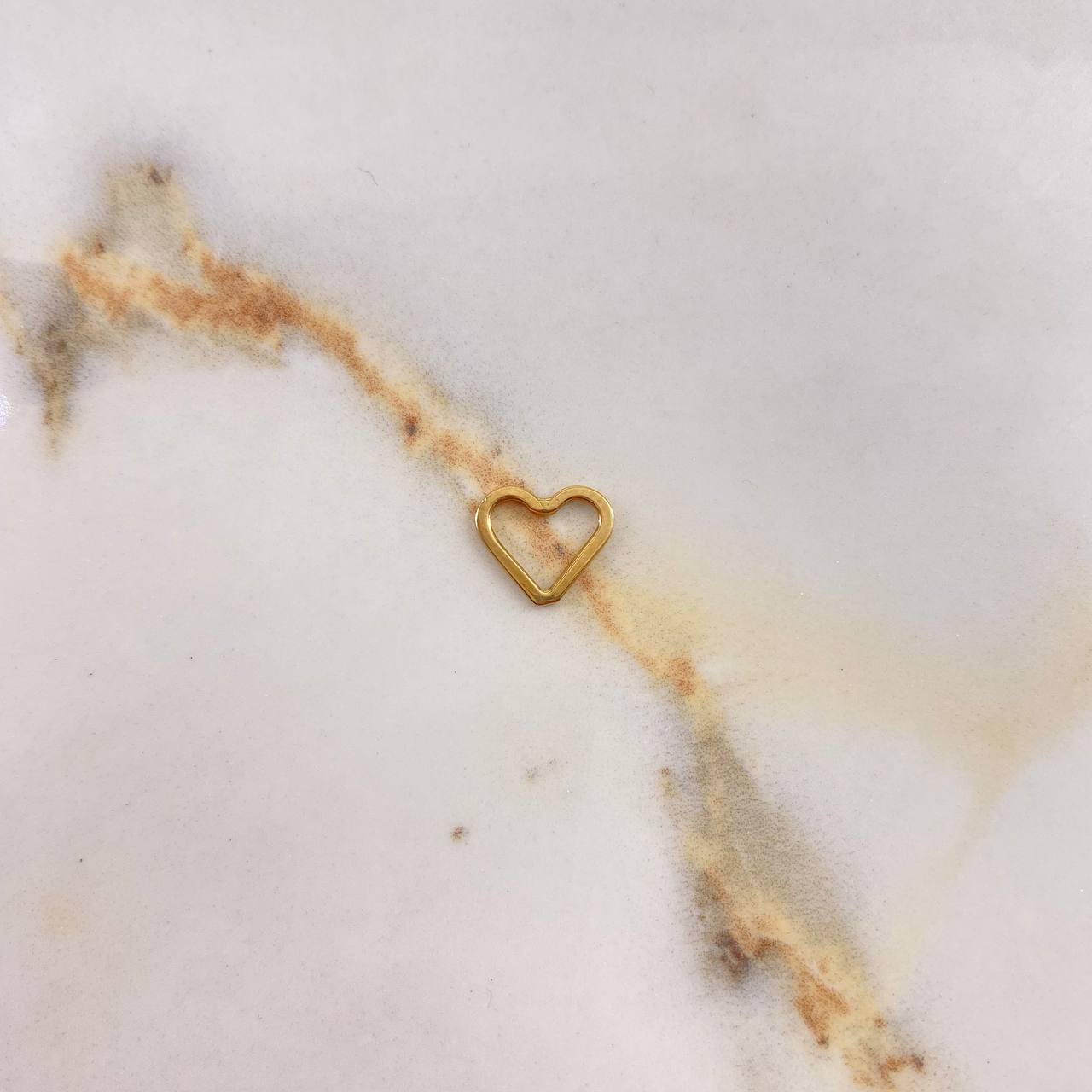 Herraje Silueta Corazon  0.3gr / 1cm-Liso  Oro Amarillo &