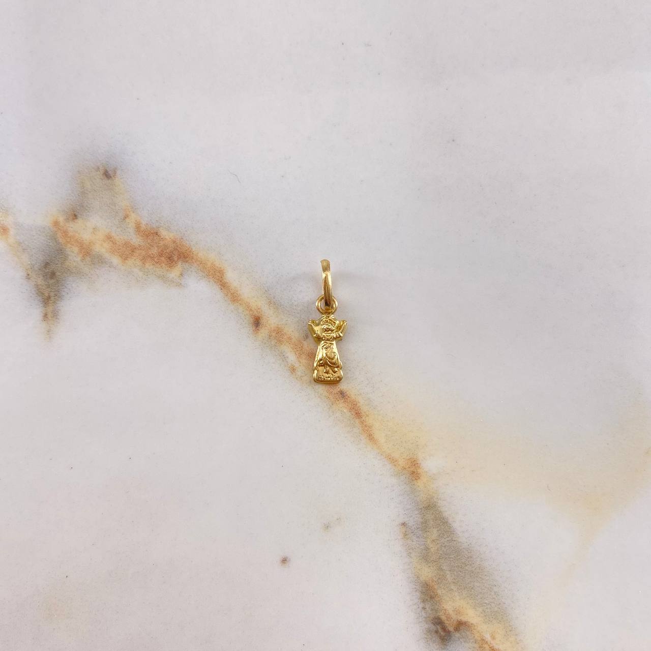 Dije Divino Niño  0.45gr / 1.5cm-Liso  Oro Amarillo &