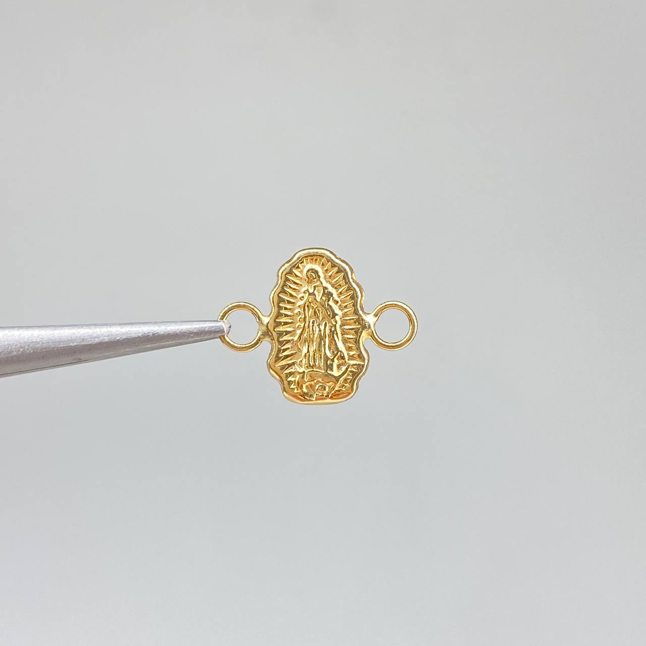 Herraje Silueta Virgen de Guadalupe 0.5gr / 1cm-Liso Oro Amarillo &