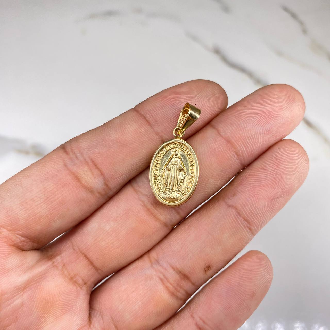 Dije Virgen Milagrosa 1.45gr / 2.5cm / Troquelado Oro Amarillo &