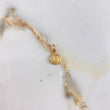 Dije Letra U 0.4gr / 1.5cm / Liso  Oro Amarillo &