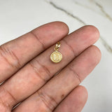 Dije Letra U 0.35gr / 1.5cm / Liso  Oro Amarillo &