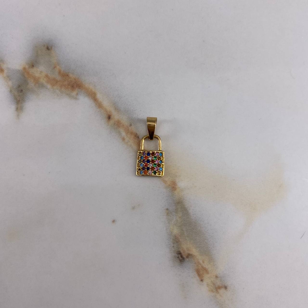 Dije Candado 1gr / 1.5cm / Circones Colores Oro Amarillo &