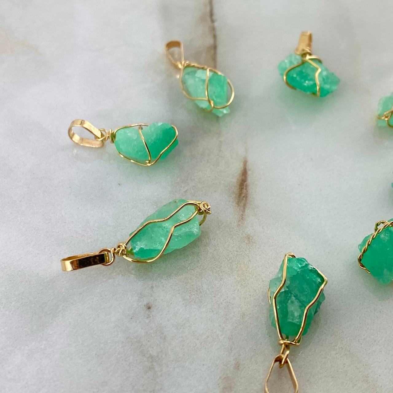 Dije Morralla Esmeralda Grande Oro Amarillo 18K (Joya) ©