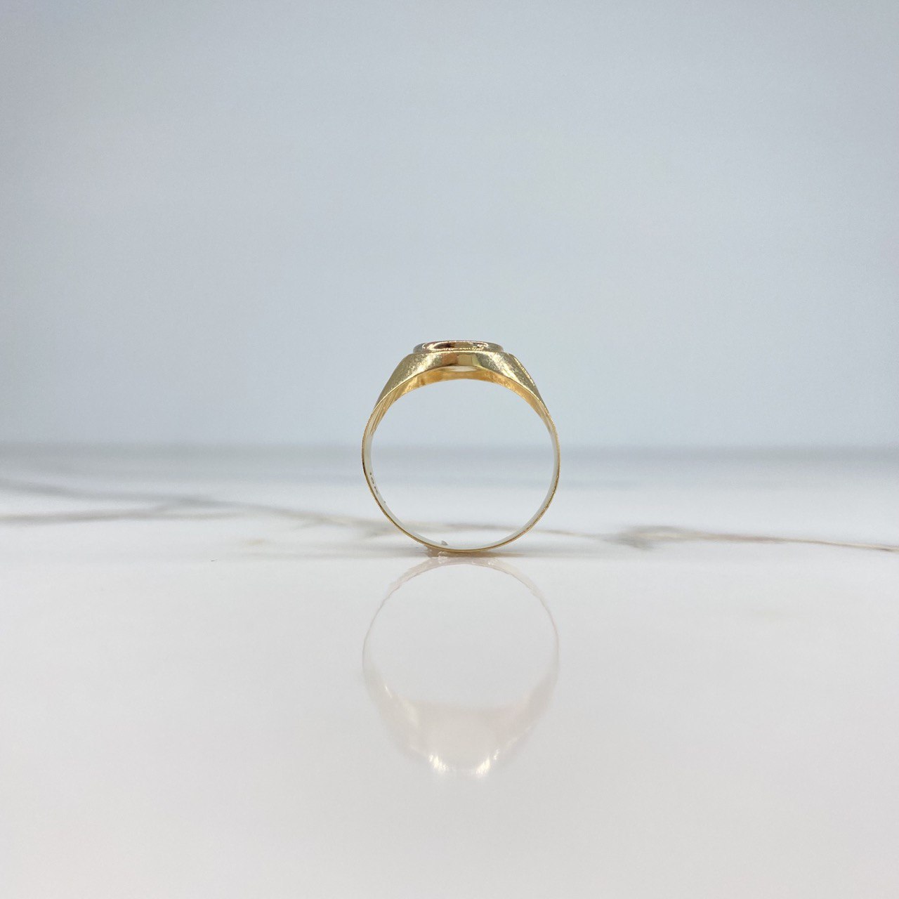 Anillo Sello 4.45gr / T9 / Ovalo Rayas Tres Oros &