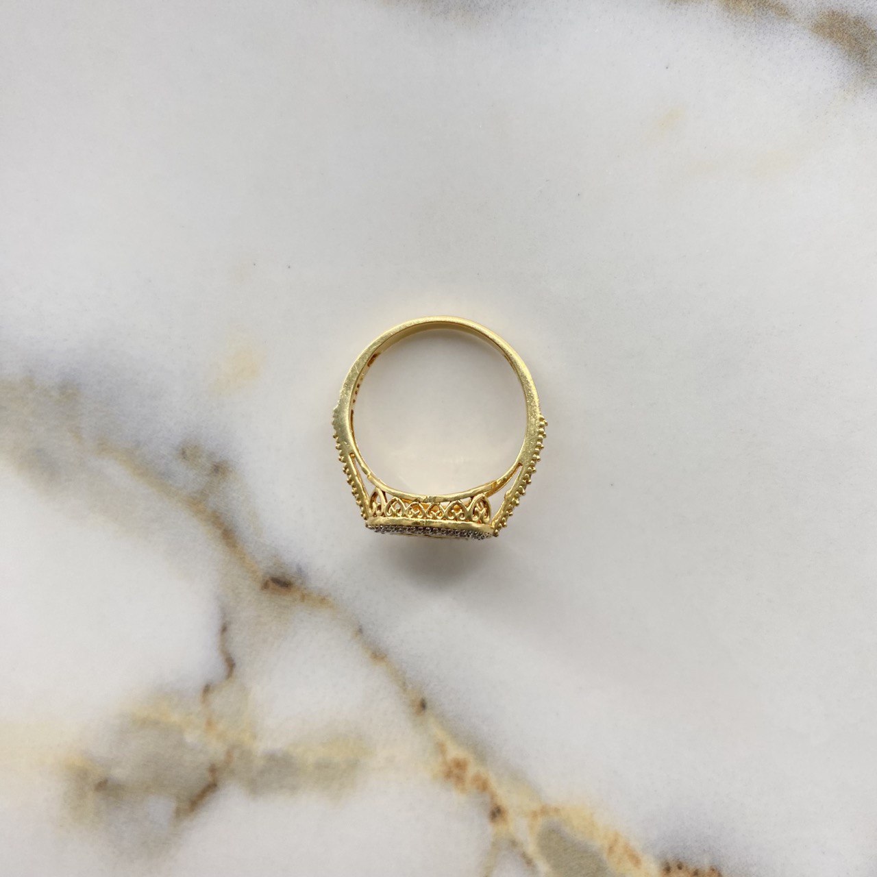 Anillo 15s Corazon 4.35gr / T7 3/4 / Circones Blancos Dos Oros Amarillo Blanco &